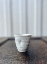 Load image into Gallery viewer, Porcelain and local granite pourer
