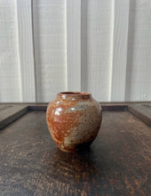 Load image into Gallery viewer, Little Moon Vase
