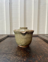 Load image into Gallery viewer, Shiboridashi Tea Brewing Lidded Pot
