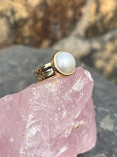 Load image into Gallery viewer, White Mabe Pearl Ring
