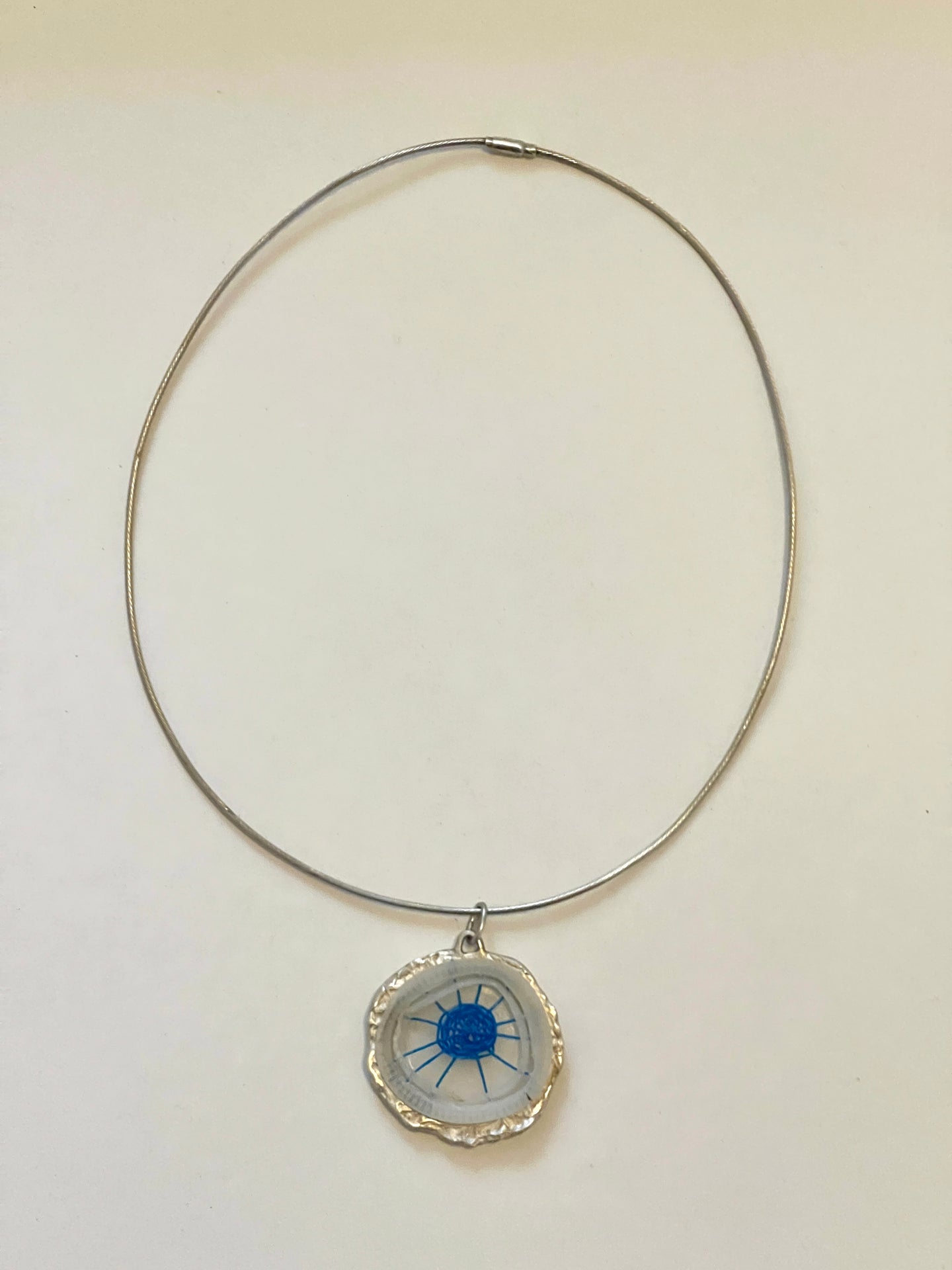 Woven lid collar