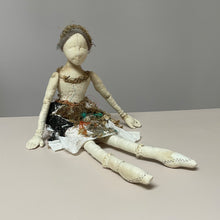 Load image into Gallery viewer, Southwold Tideline Figure
