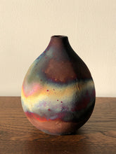 Load image into Gallery viewer, Small Raku vase
