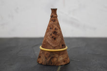 Load image into Gallery viewer, Burr elm ring box with boxwood collar
