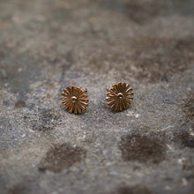 Load image into Gallery viewer, Daisy Ear Studs in 9ct Yellow Eco Gold
