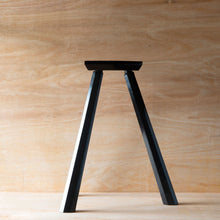 Load image into Gallery viewer, Black stool in pine 02
