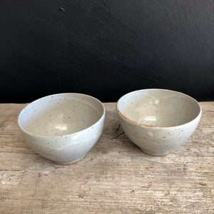 Petite bowls : pair