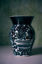 Load image into Gallery viewer, Sgraffito Vase 31
